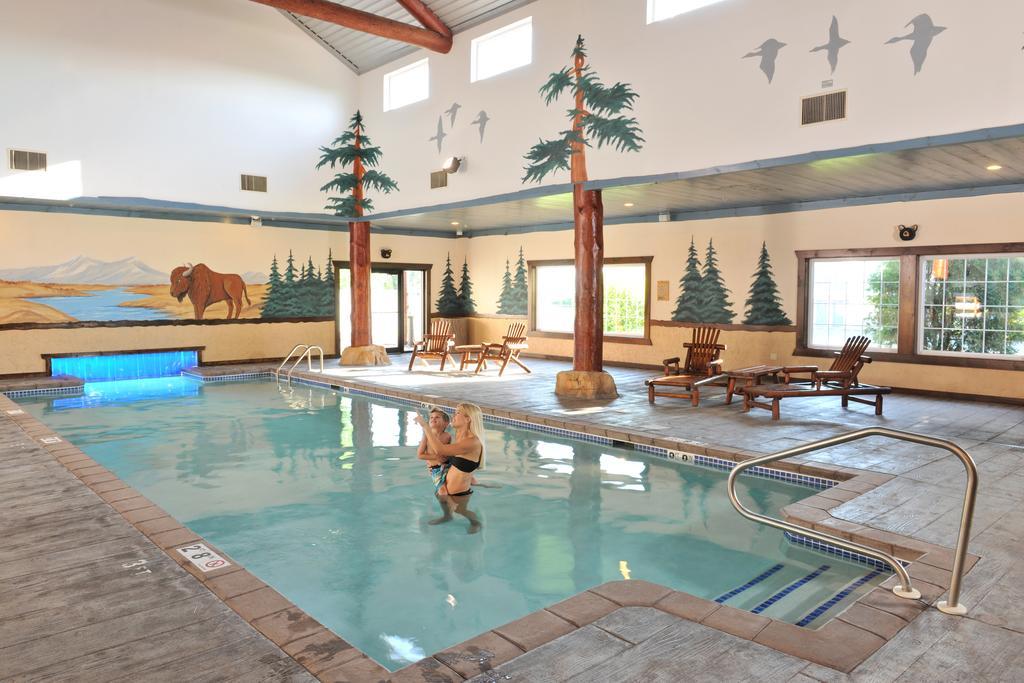Stoney Creek Hotel